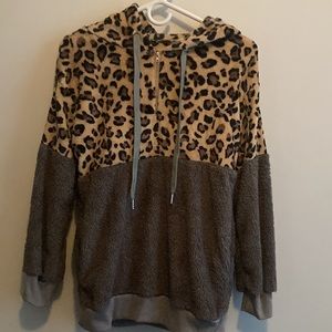 Leopard print fuzzy pullover